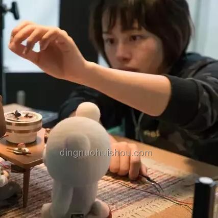 定格治愈系瞬间：未来出片神器趋势预测