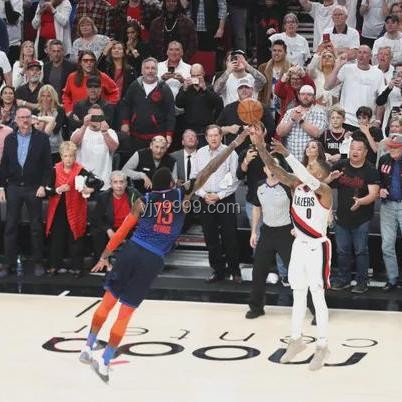 NBA取消底侧三分线，比赛会更精彩吗？🏀,变革,观赛体验,策略调整,篮球热情